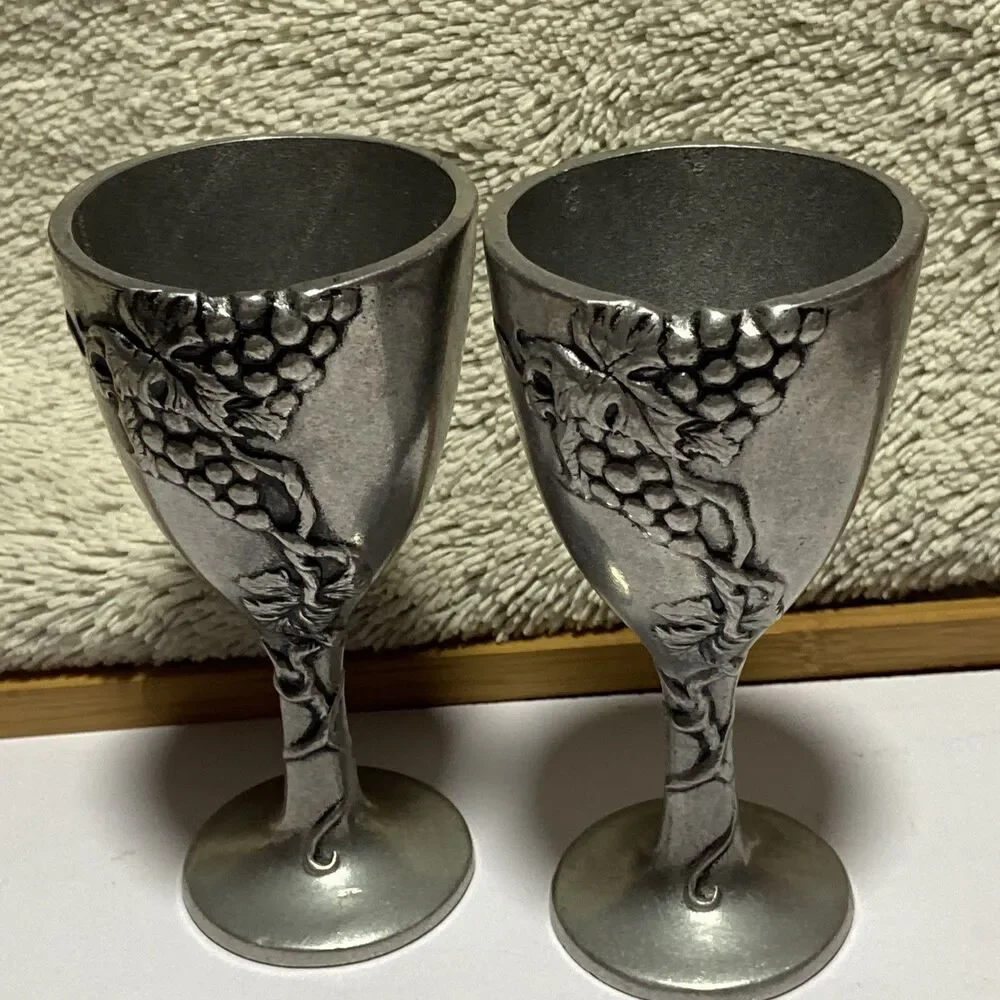 Set of 2 Goblets Vineyard Elegance renaissance ￼festival ￼vintage pewter new